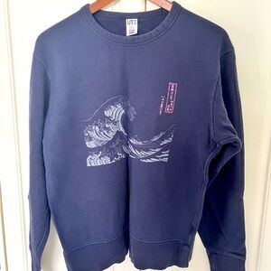 UNIQLO navy Hokusai sweatshirt S